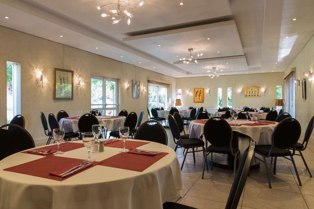 Hotel Confort Le Moulin Rouge Terrasson Restaurant billede